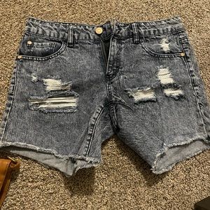 Charlotte Russe refuge Jean shorts